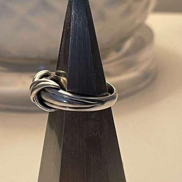 VINTAGE Tiffany & Co Ring - Picture 8 of 8